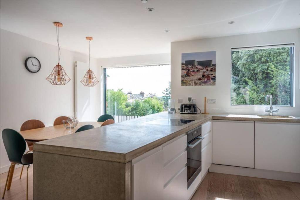 Neoteric Home Wimbledon Village Londra Esterno foto